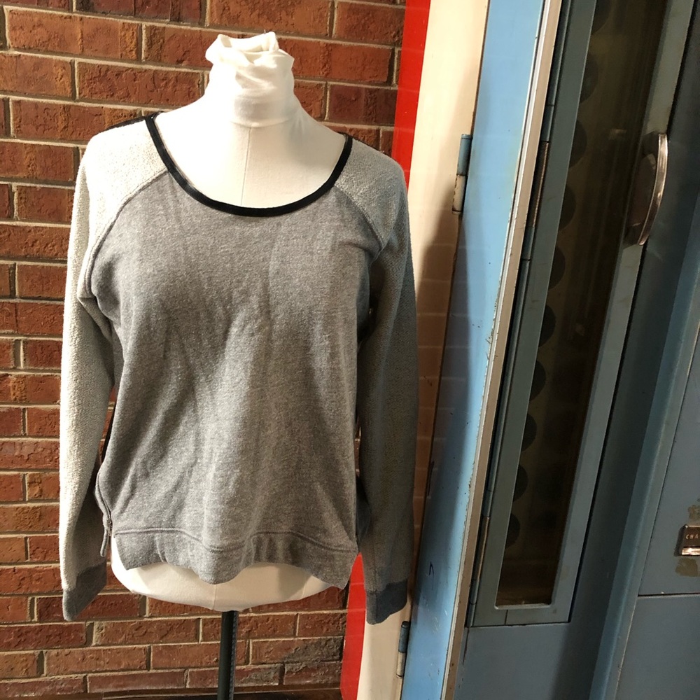 Rock & Republic sweatshirt with leather trim L